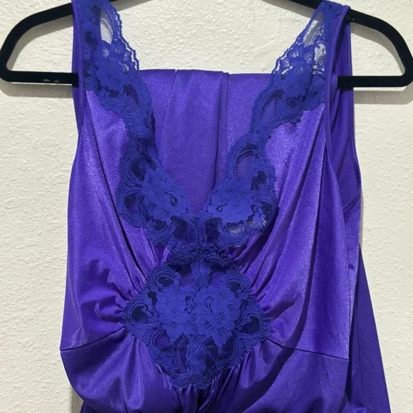 Vintage Adonna Purple Nightgown - Picture 1 of 7